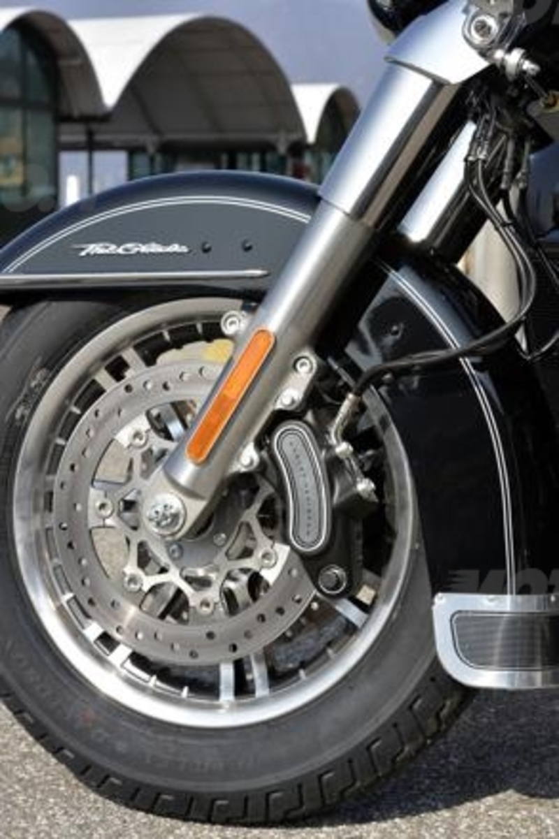 Pneumatici Harley-Davidson, in collaborazione con Dunlop e Michelin