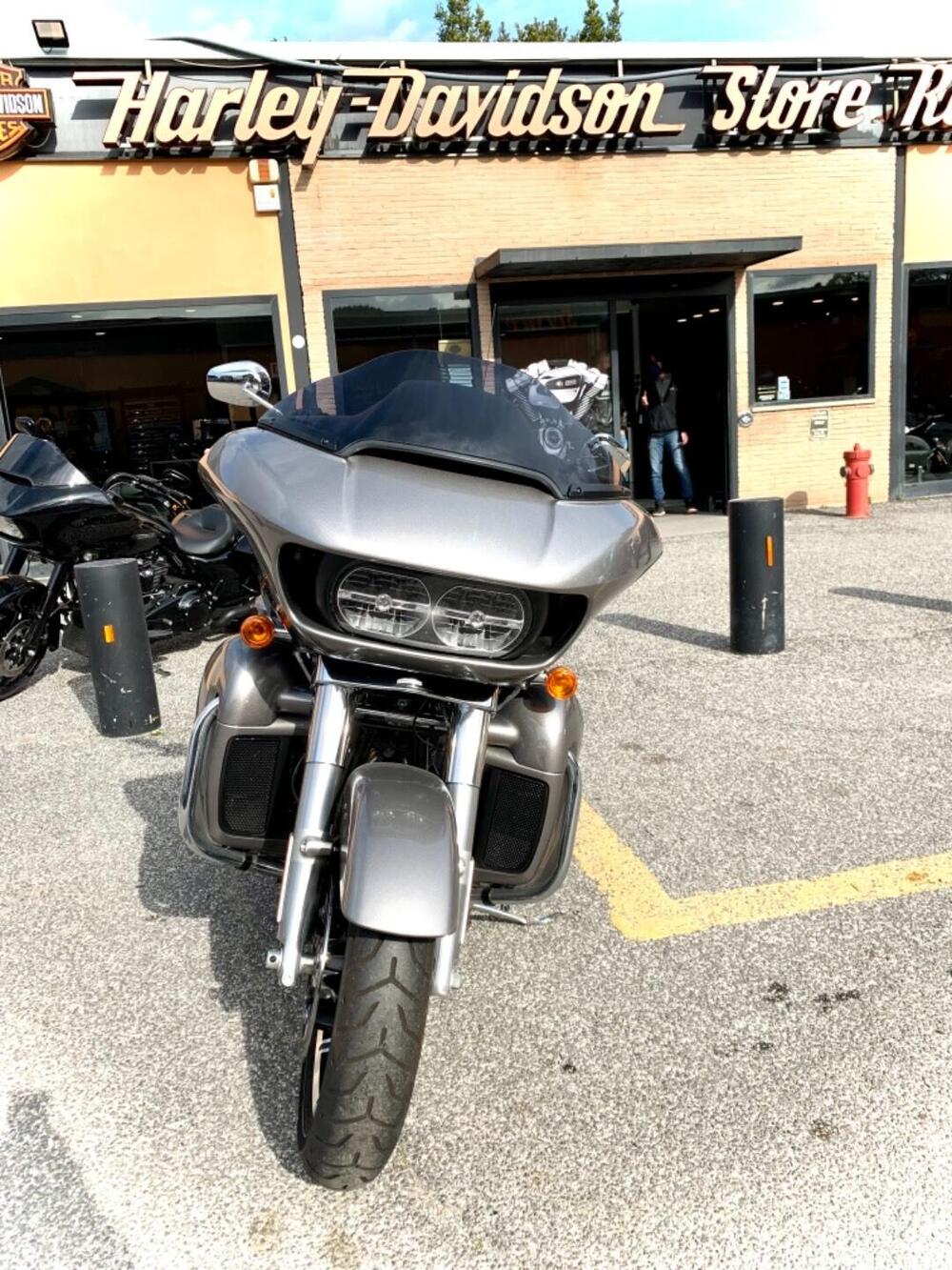 Harley-Davidson 1690 Road Glide Ultra (2015 - 16) - FLRTU (2)