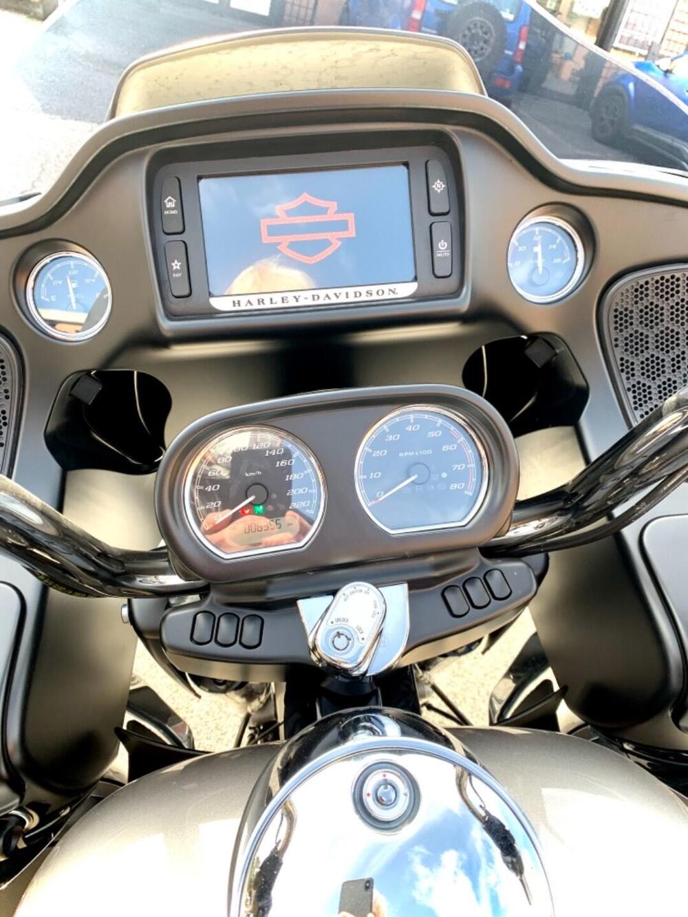 Harley-Davidson 1690 Road Glide Ultra (2015 - 16) - FLRTU (7)