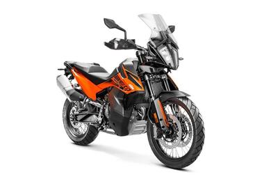 KTM 890 Adventure L (2022) nuova