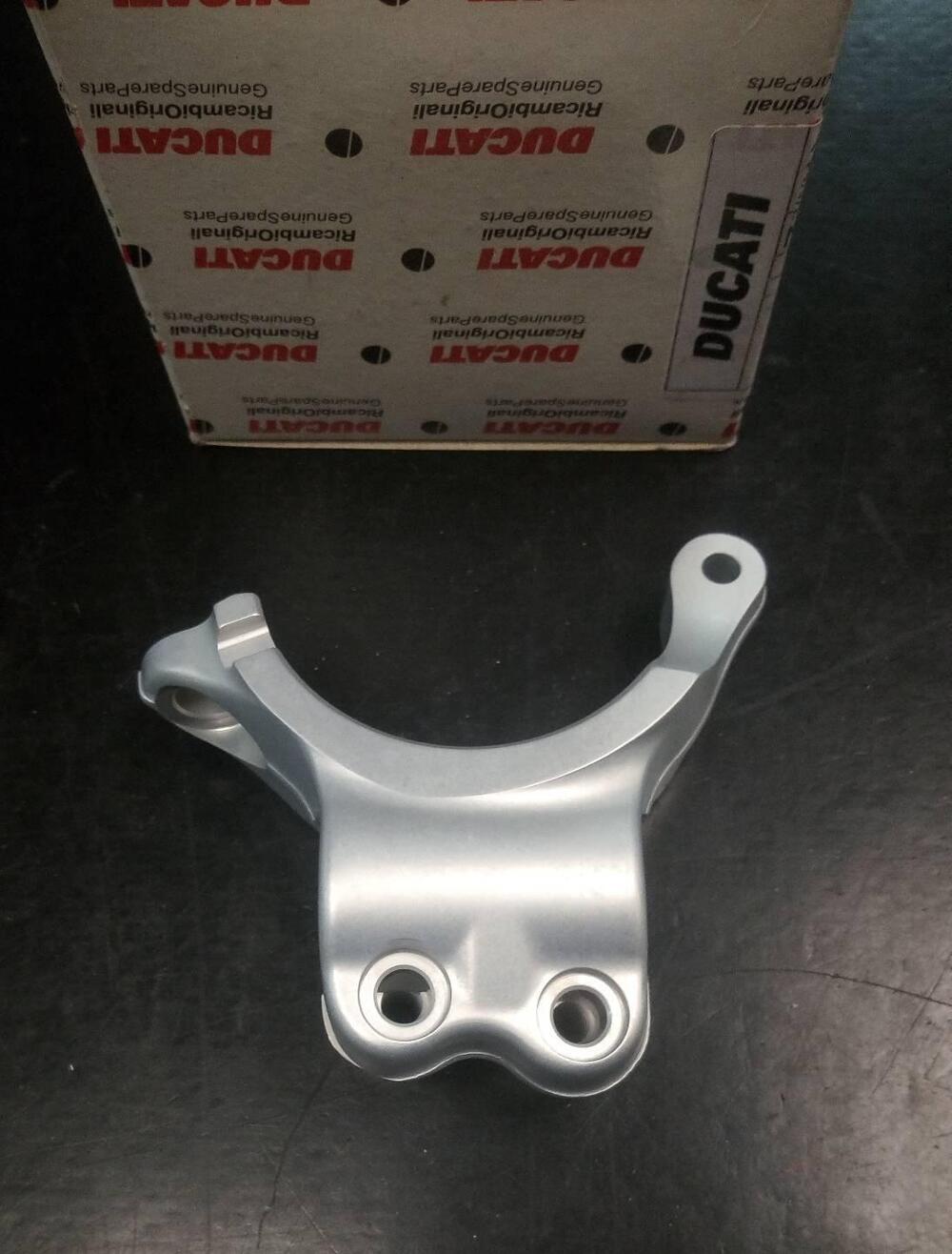 Collarino Manubrio Sinistro Panigale Ducati (3)