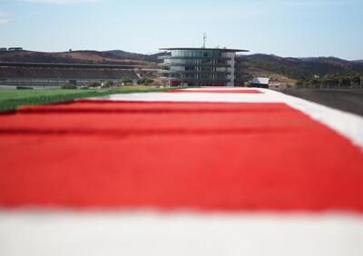 SBK, Test Portimao: testa a testa tra Razgatlioglu e Rea