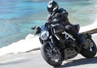 Ducati Diavel Carbon