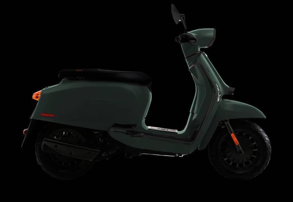 Lambretta V50 Special (2021 - 25) (4)