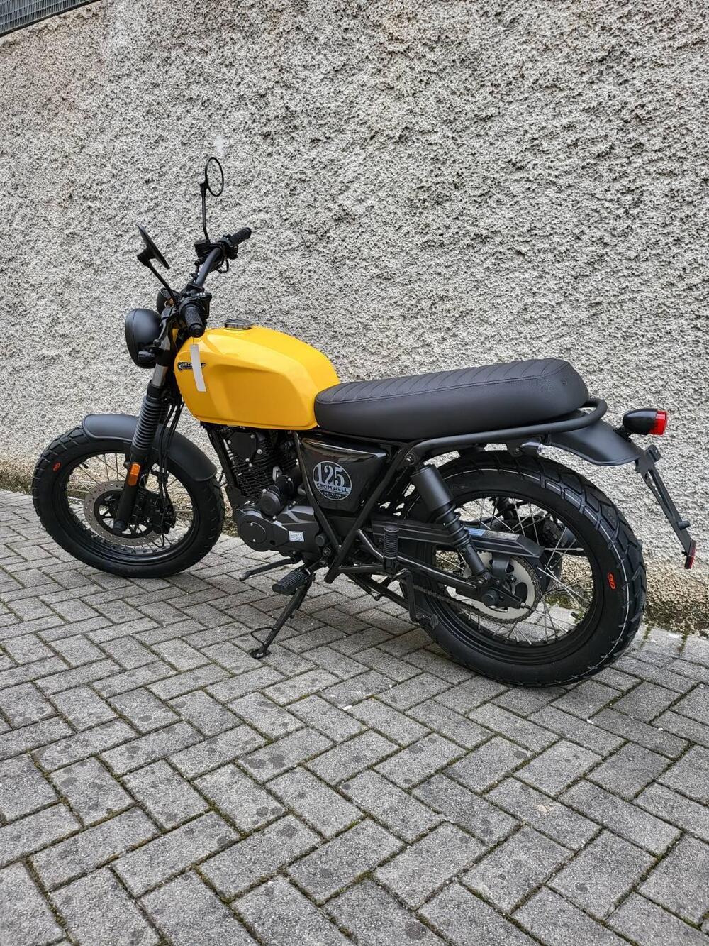 Brixton Motorcycles Cromwell 125 CBS (2021 - 25) (4)