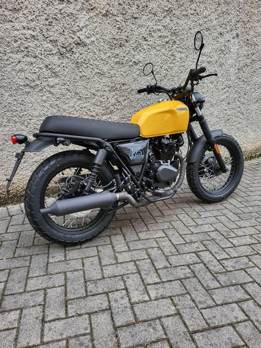 Brixton Motorcycles Cromwell 125 CBS (2021 - 25) (3)