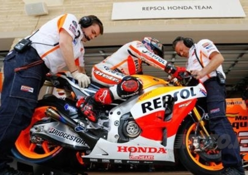 Marquez non molla, &egrave; suo anche il warm up