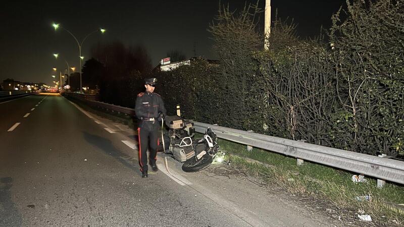 Incidente moto e monopattino. Muore 39enne a Trezzano