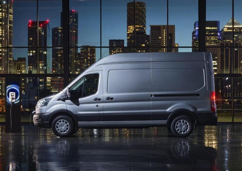 Ford E-Transit Furgone (6)