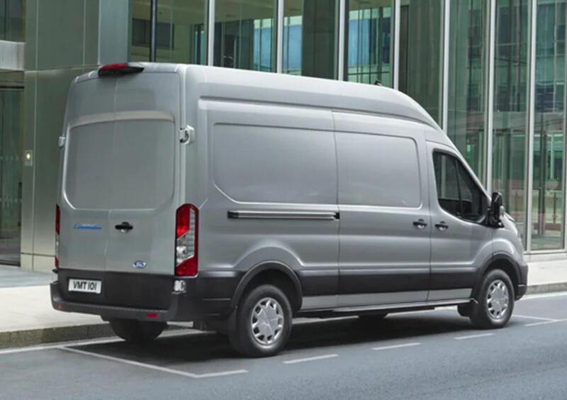 Ford E-Transit Furgone (3)