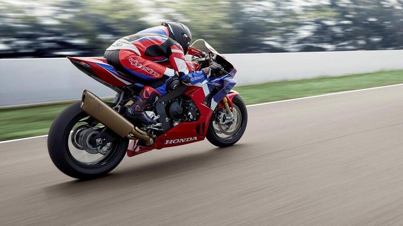 Richiamo Honda Fireblade SP: protezione calore del collettore di scarico