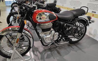 Royal Enfield Classic 350 (2021 - 25) nuova