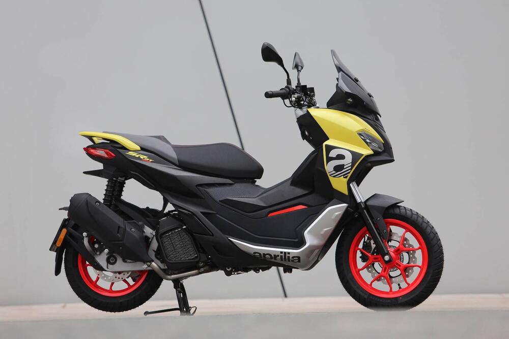 Aprilia SR GT 125 (2025) (2)