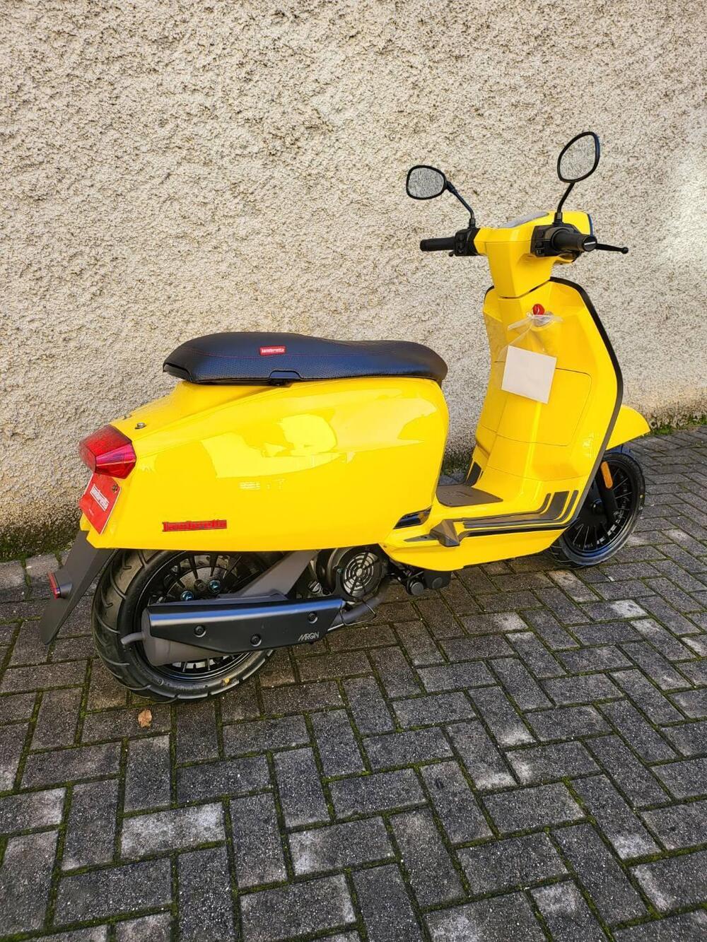 Lambretta V125 Special (2021 - 25) (3)
