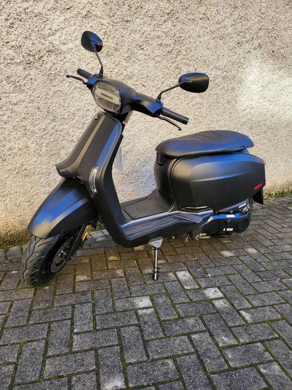 Lambretta V125 Special (2021 - 25) (2)