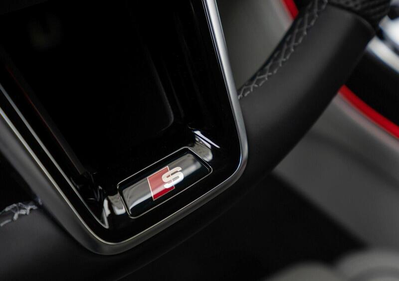 Audi S8 (2019-->>) (19)