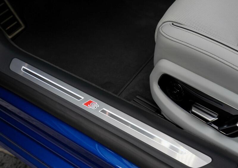 Audi S8 (2019-->>) (18)