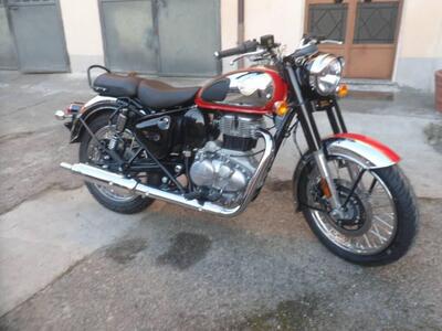 Royal Enfield Classic 350 (2021 - 25) nuova