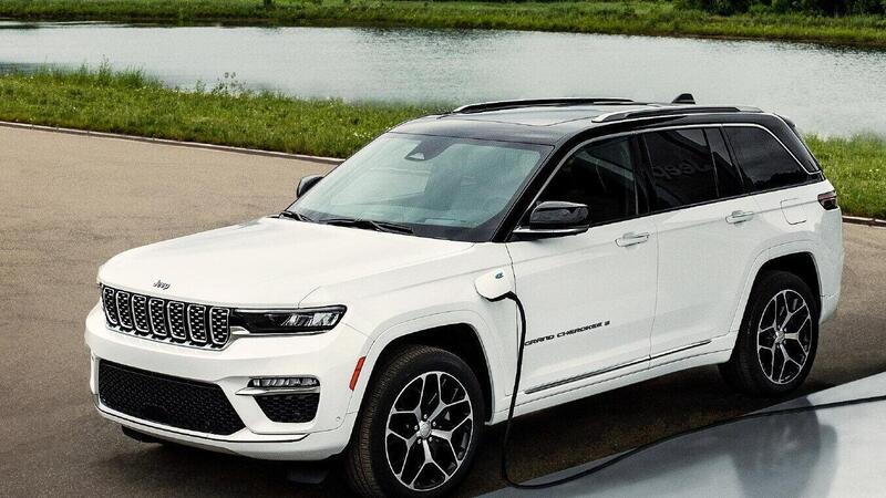 Nuova Jeep Grand Cherokee, in pre-ordine l&rsquo;ibrida plug-in full optional 