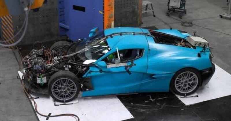 I crash test milionari di Rimac: per la Nevera con oltre 1.900CV [video]