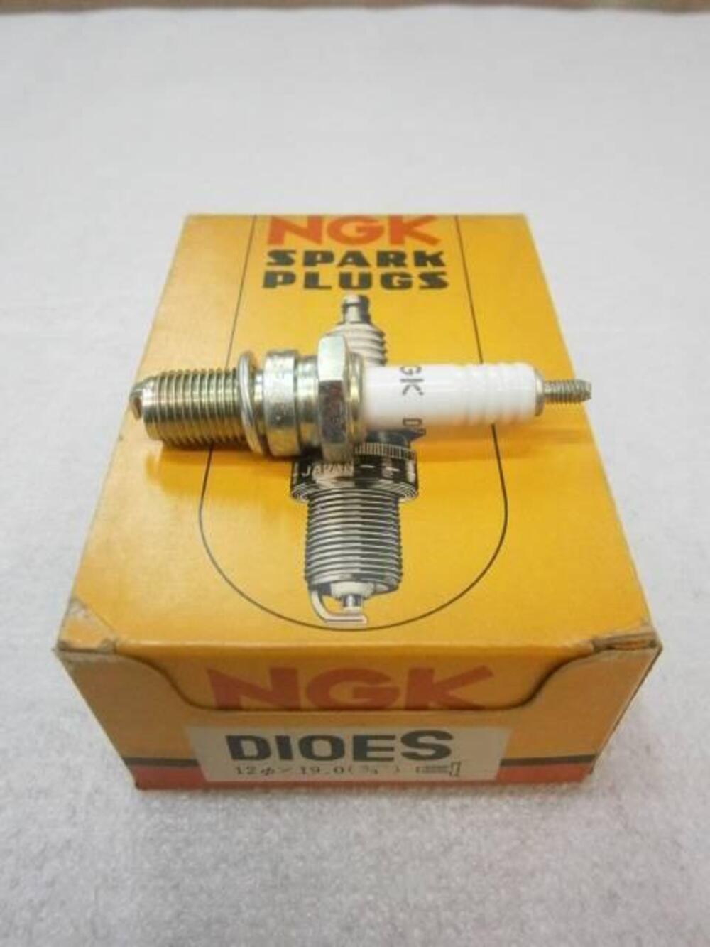 NGK D10ES
