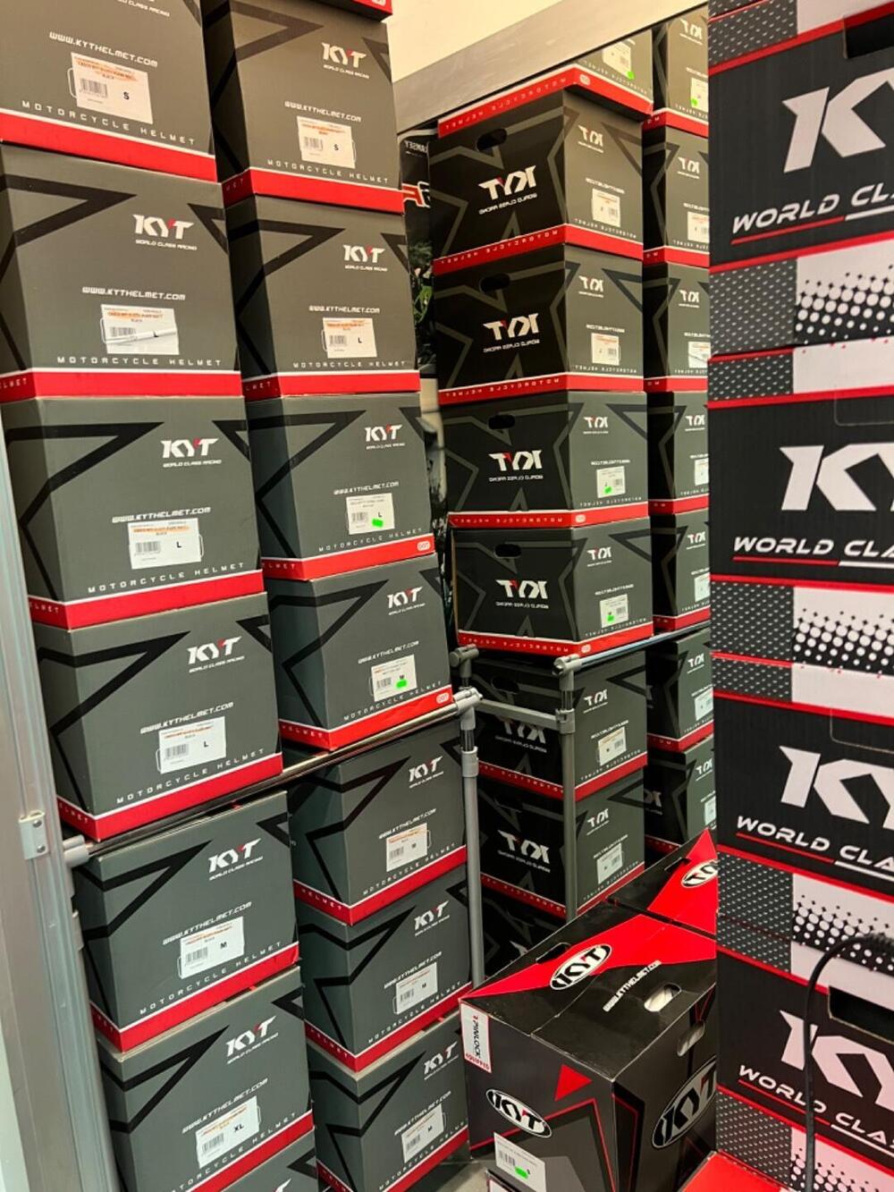 Casco KYT Helmet (6)