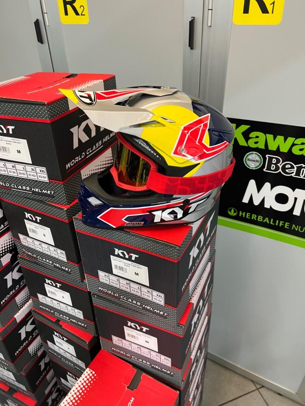 Casco KYT Helmet (7)