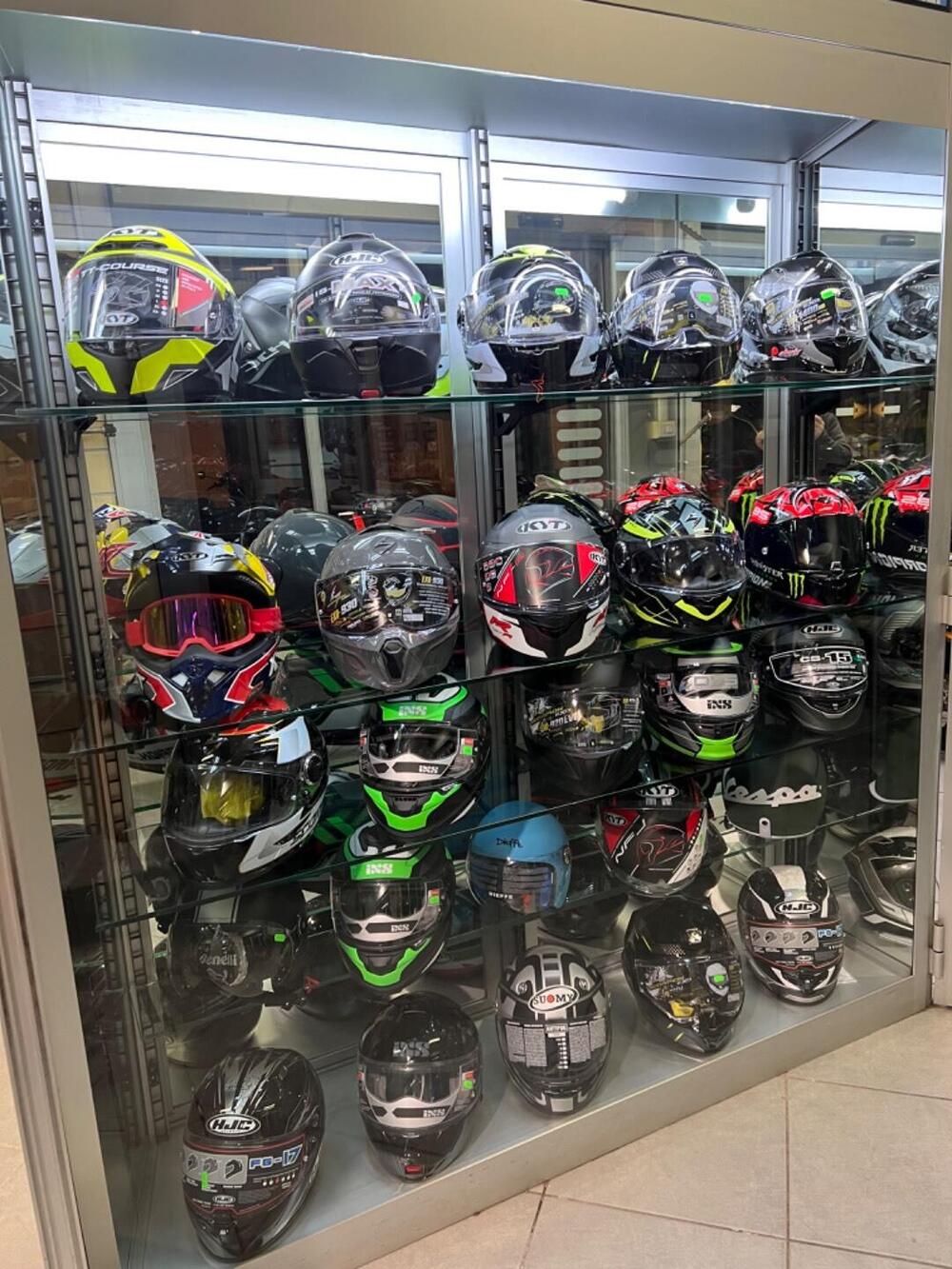 Casco KYT Helmet (8)