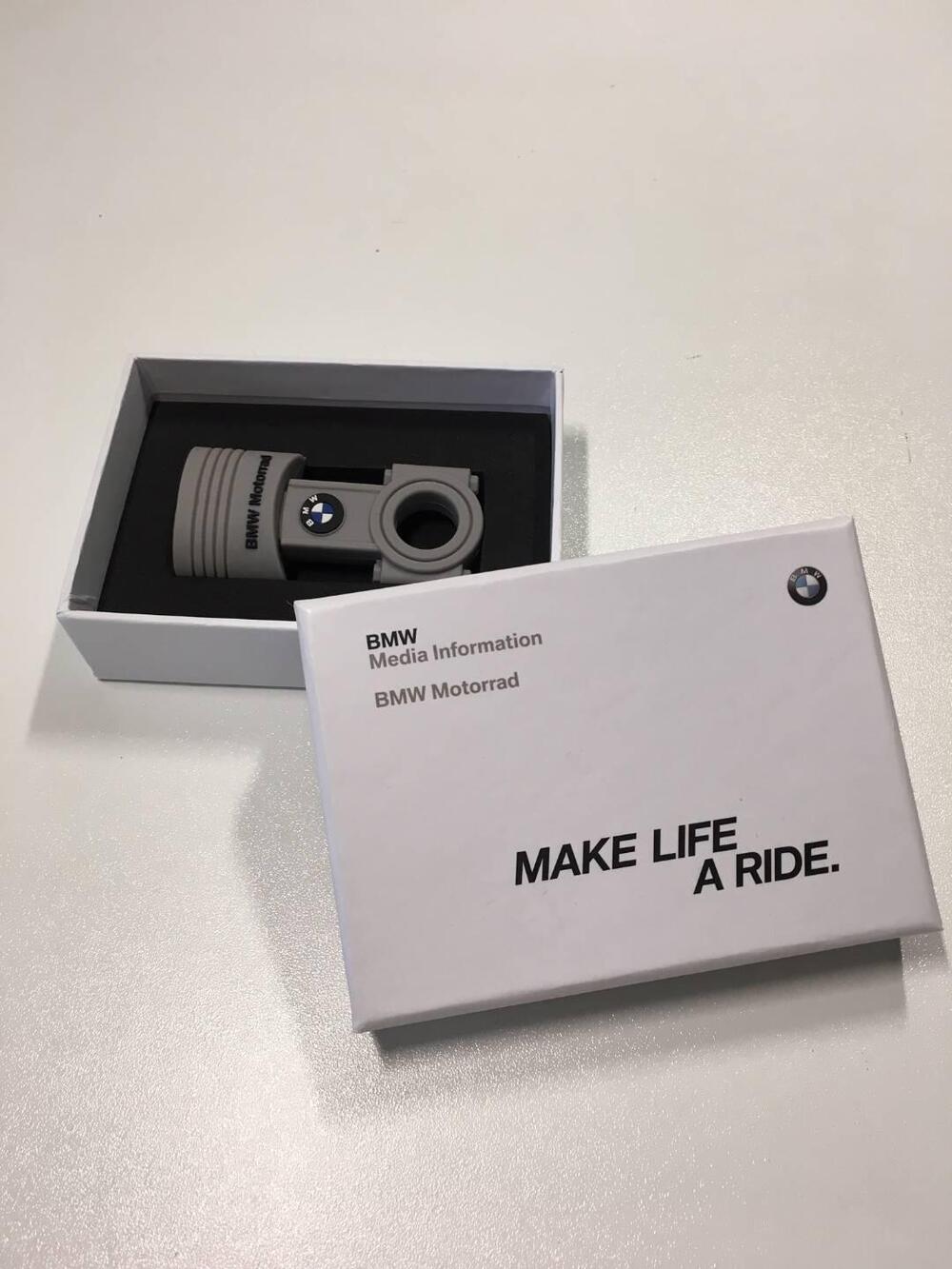 BMW Motorrad USB ORIGINALE NUOVISSIMA.