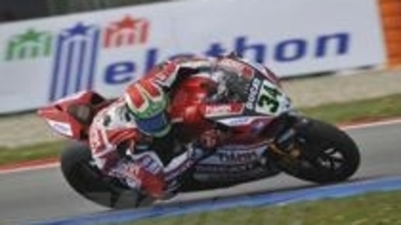 SBK. Giugliano resta in testa alle qualifiche SBK di Assen