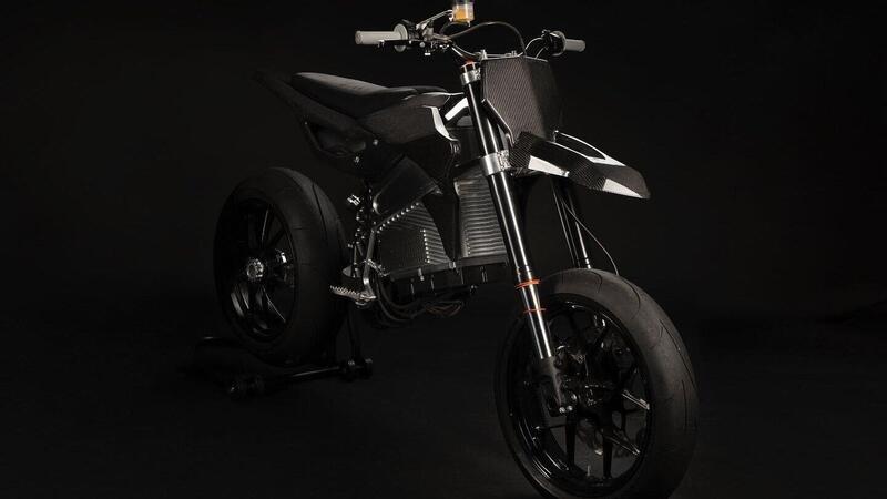 Axiis svela al Liion. Motard elettrico da 720 Nm