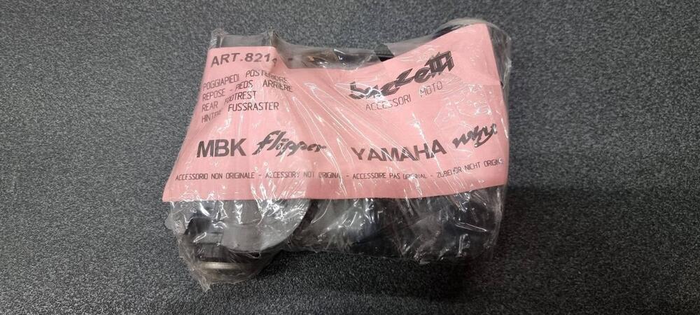 POGGIAPIEDI POSTERIORI BUZZETTI PER YAMAHA WHY MBK
