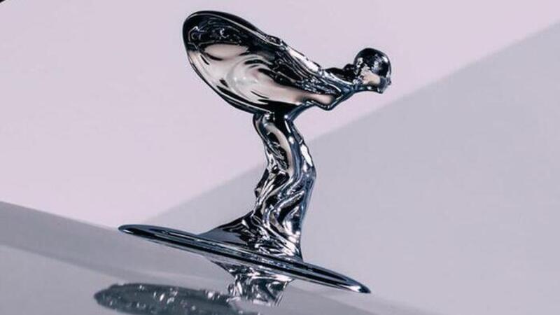 E&#039; cambiato tutto nelle auto di oggi: persino l&#039;emblema Rolls-Royce si deve &quot;abbassare&quot;