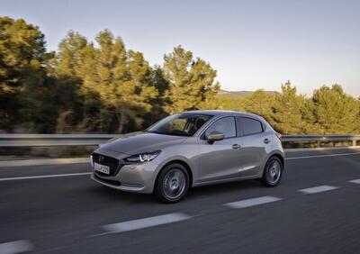 Prova nuova Mazda 2 MY2022: tutt'altro che normale [video]