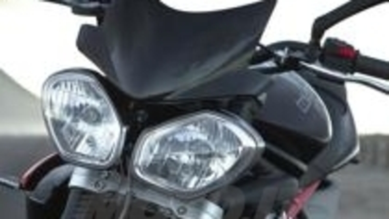 Triumph Street Triple in promozione fino a giugno