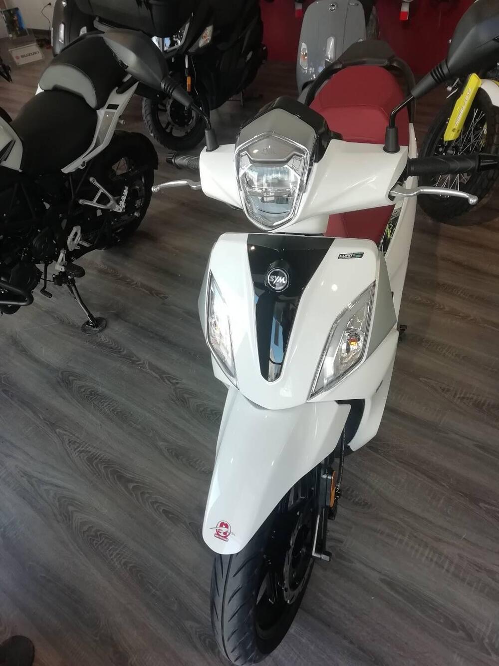 Sym Symphony 50 ST (2021 - 25) (2)