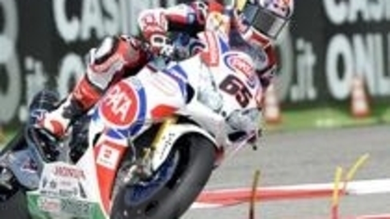 SBK. Rea vince anche gara due a Imola