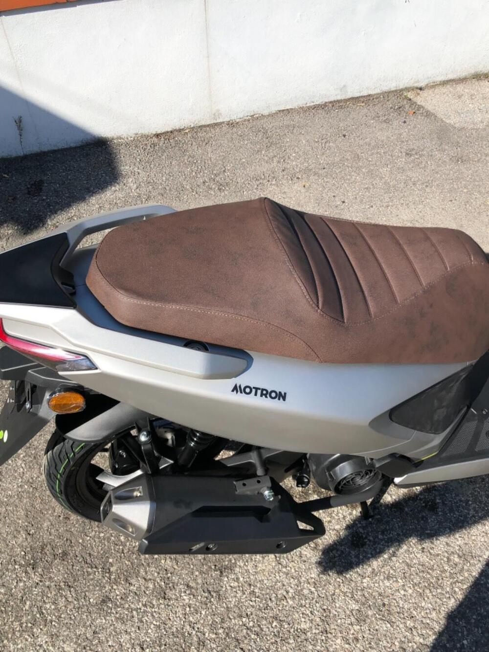 Motron Motorcycles Ventura 125 (2021 - 26) (2)