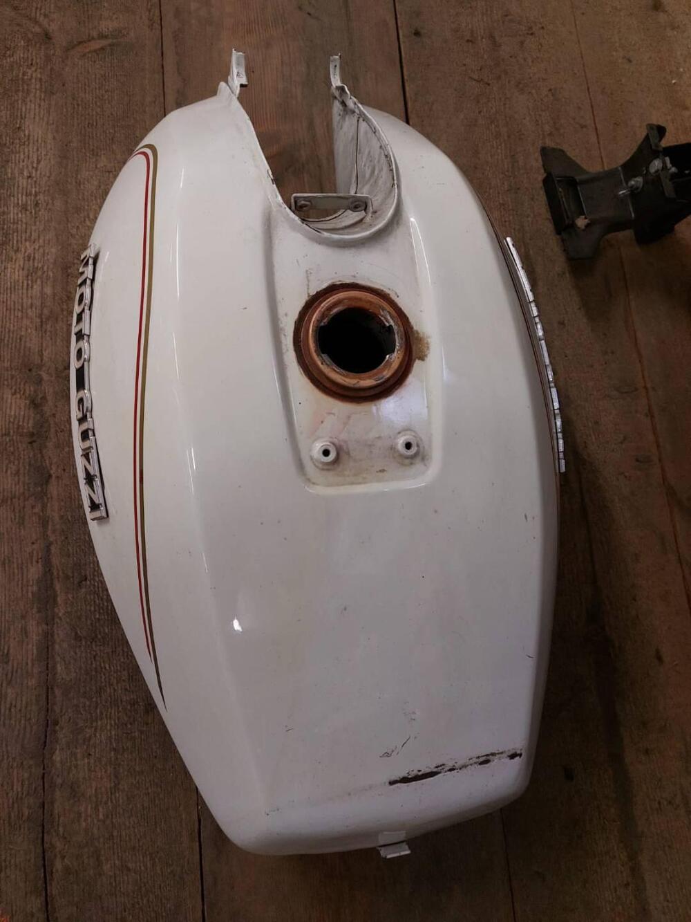 Serbatoio California 1000 Moto Guzzi (4)