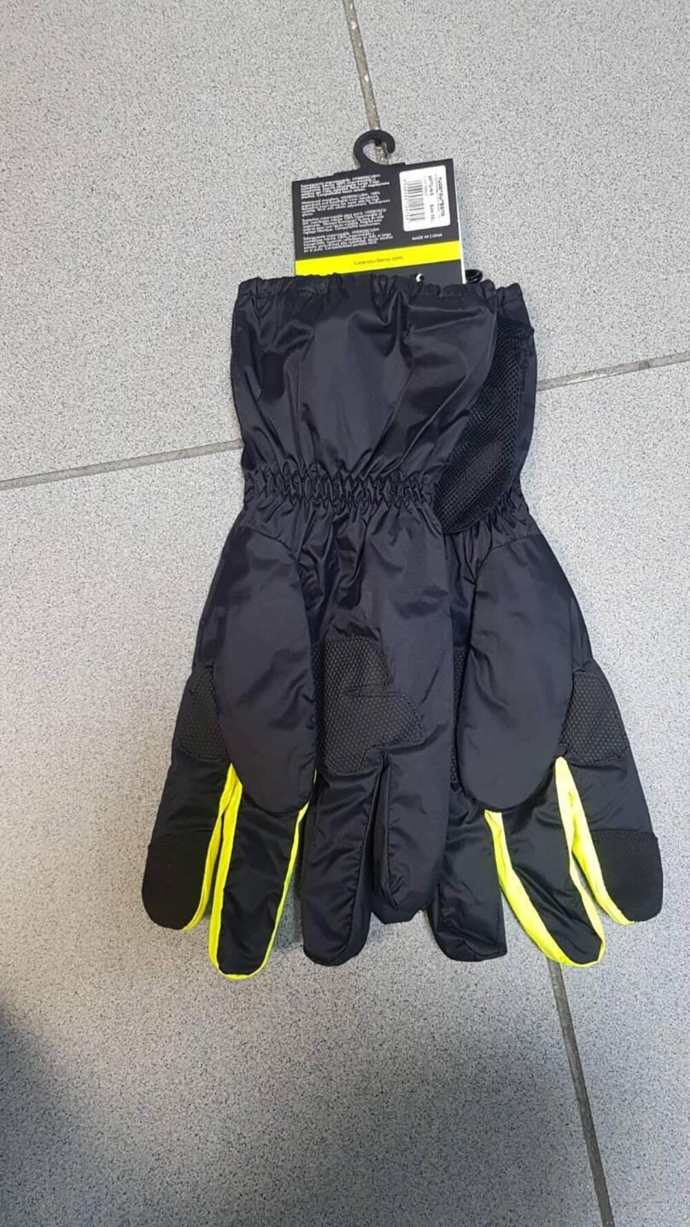 SOPRAGUANTI IMPERMEABILI TUCANO GORDON NANO PLUS. Tucano Urbano (2)