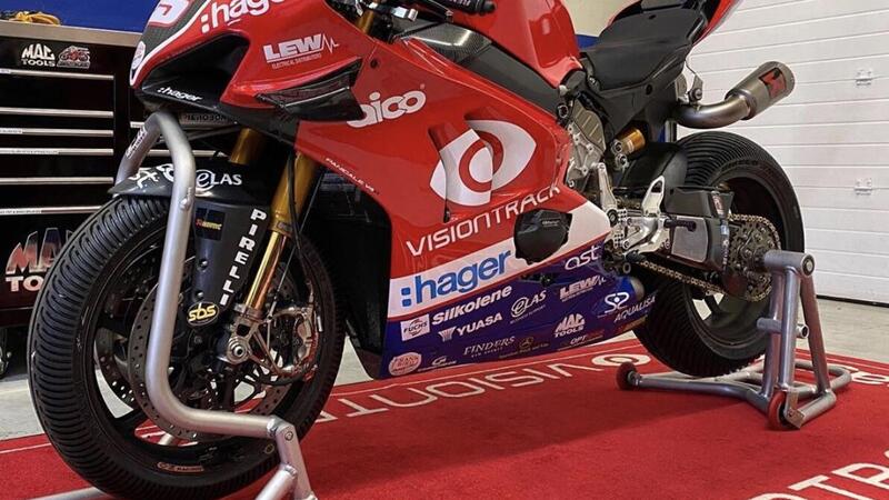 La Ducati con Michael Dunlop al TT