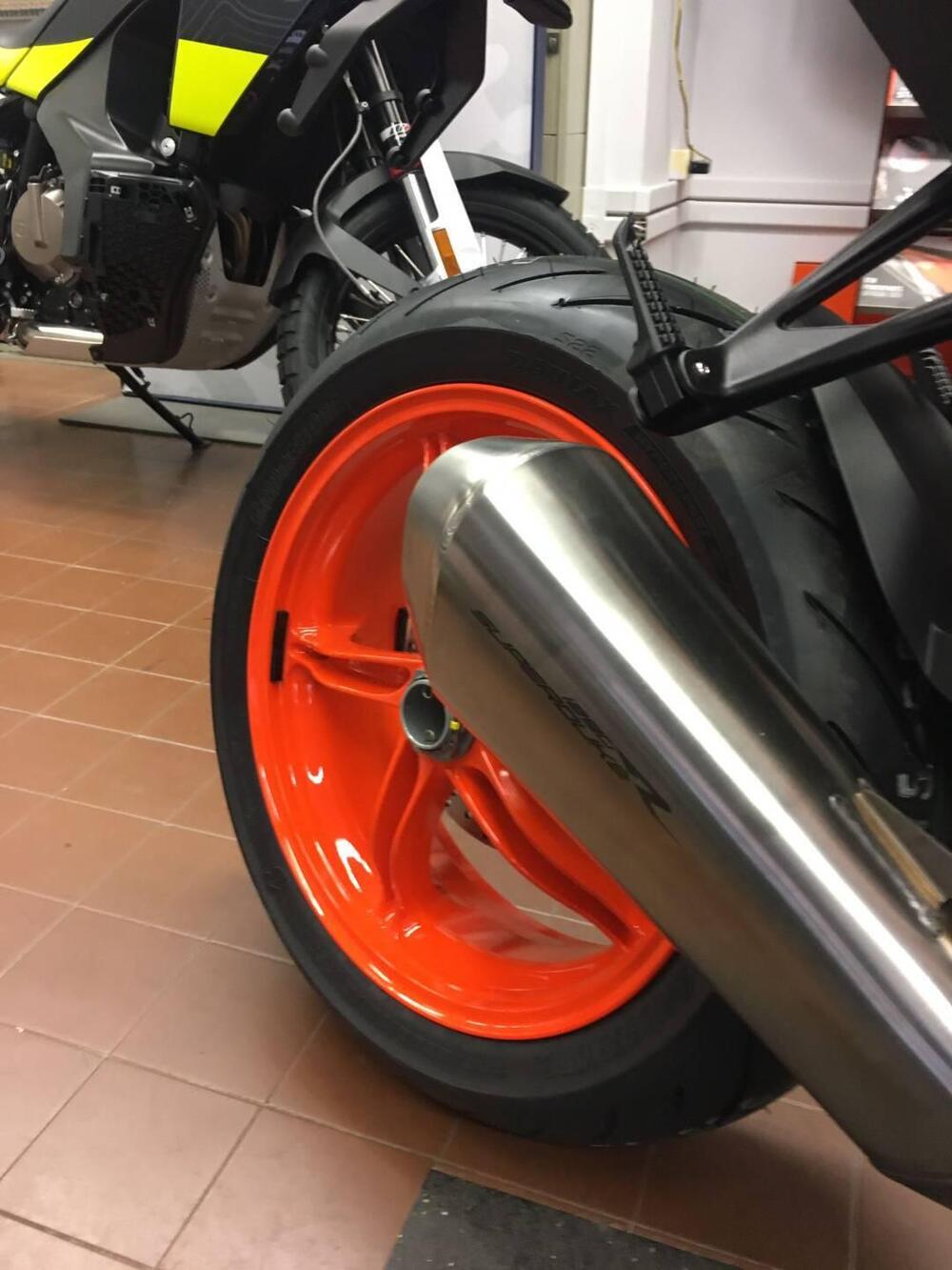 KTM 1290 Super Duke R (2022 - 23) (5)
