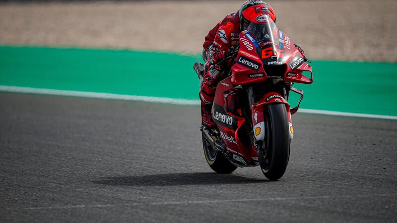 MotoGP 2022, GP del Qatar: Ducati sceglie il motore 2021 e mezzo. Giusto? [VIDEO]