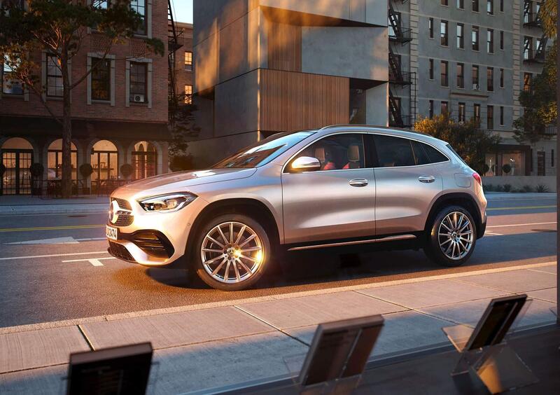 Promozione Mercedes GLA 2022: offerta Leasing.