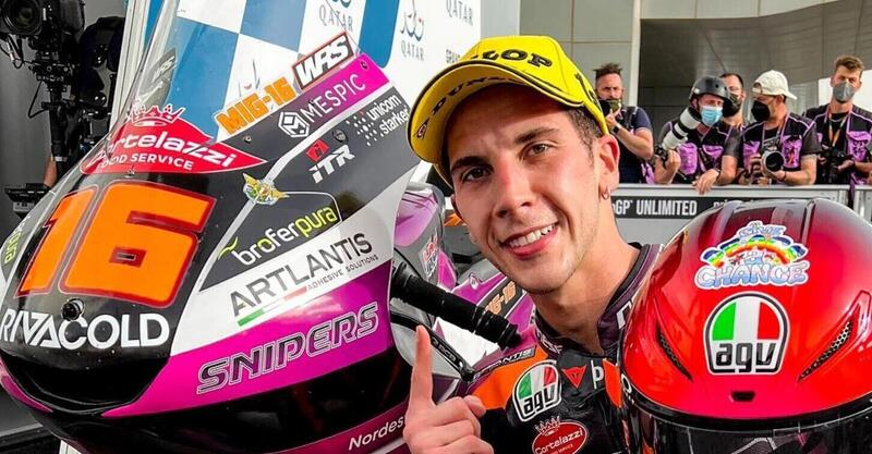 MotoGP 2022, GP Qatar, Andrea Migno vince a Losail, settimo Dennis Foggia