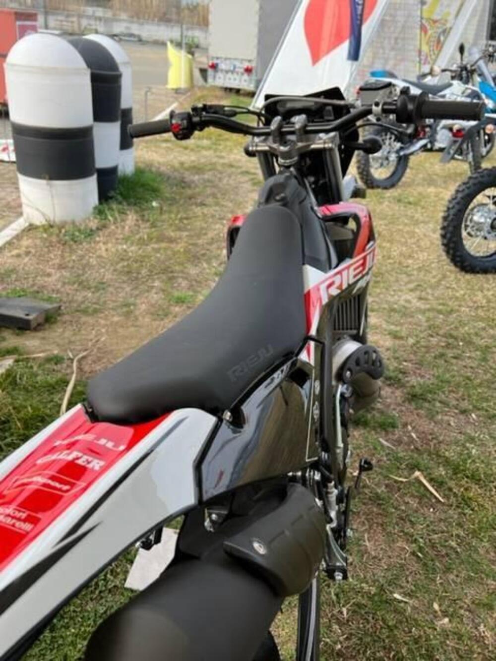 Rieju MRT 50 Supermotard (2021 - 25) (5)