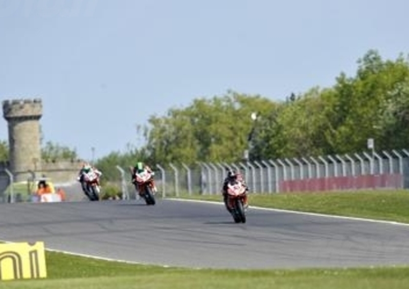 Quinto round del mondiale SBK a Donington