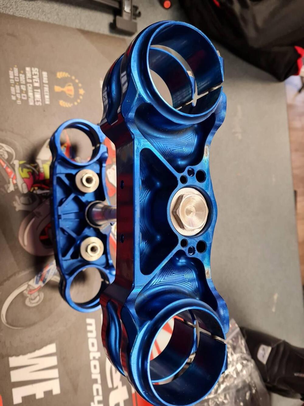 PIASTRE FORCELLE FACTORY RACING Husqvarna (3)