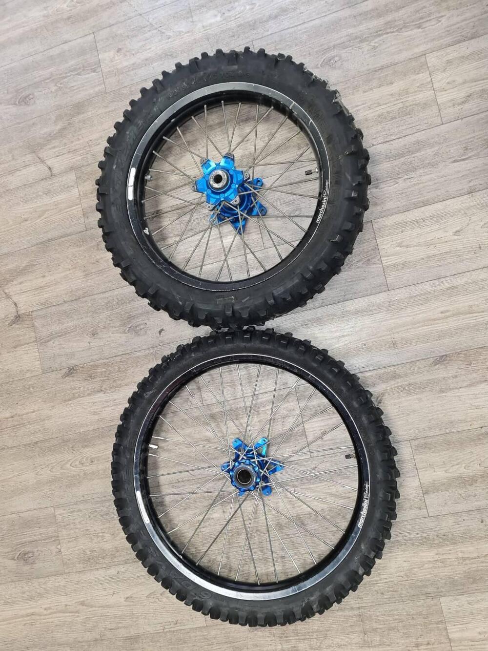 Cerchi Marchesini Enduro Husqvarna/KTM (3)