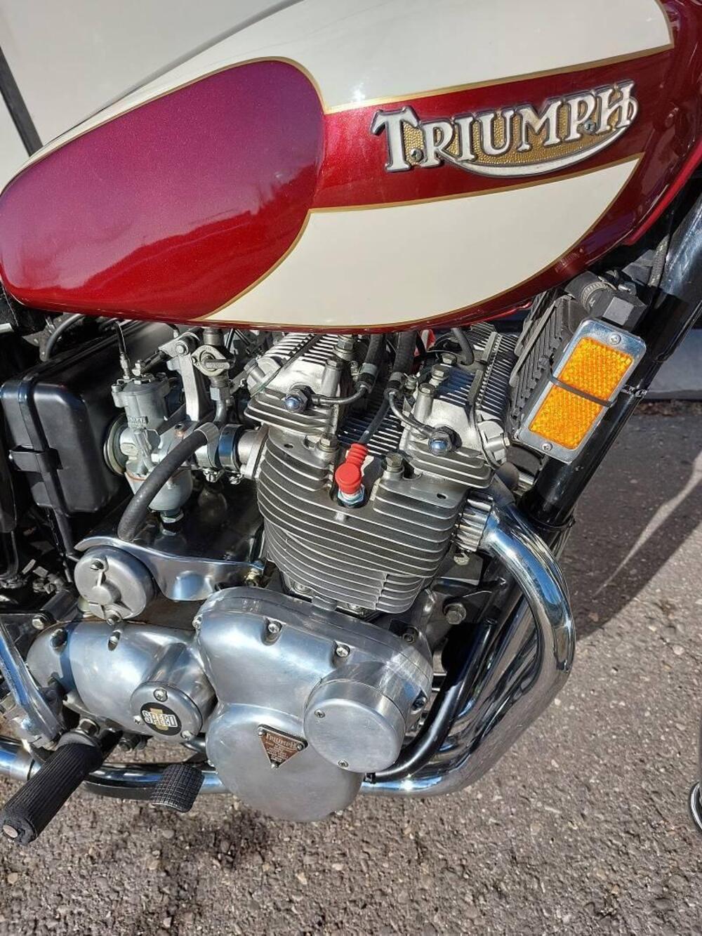 Triumph Trident 750 T160  (6)